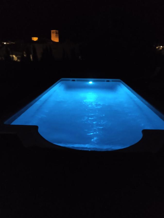 Rural Con Amplia Piscina *