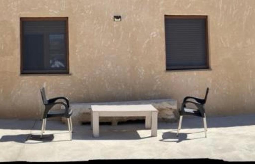 Rural Con Amplia Piscina Villa